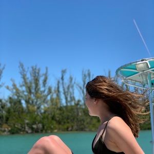 Meet your Posher, Kenzie